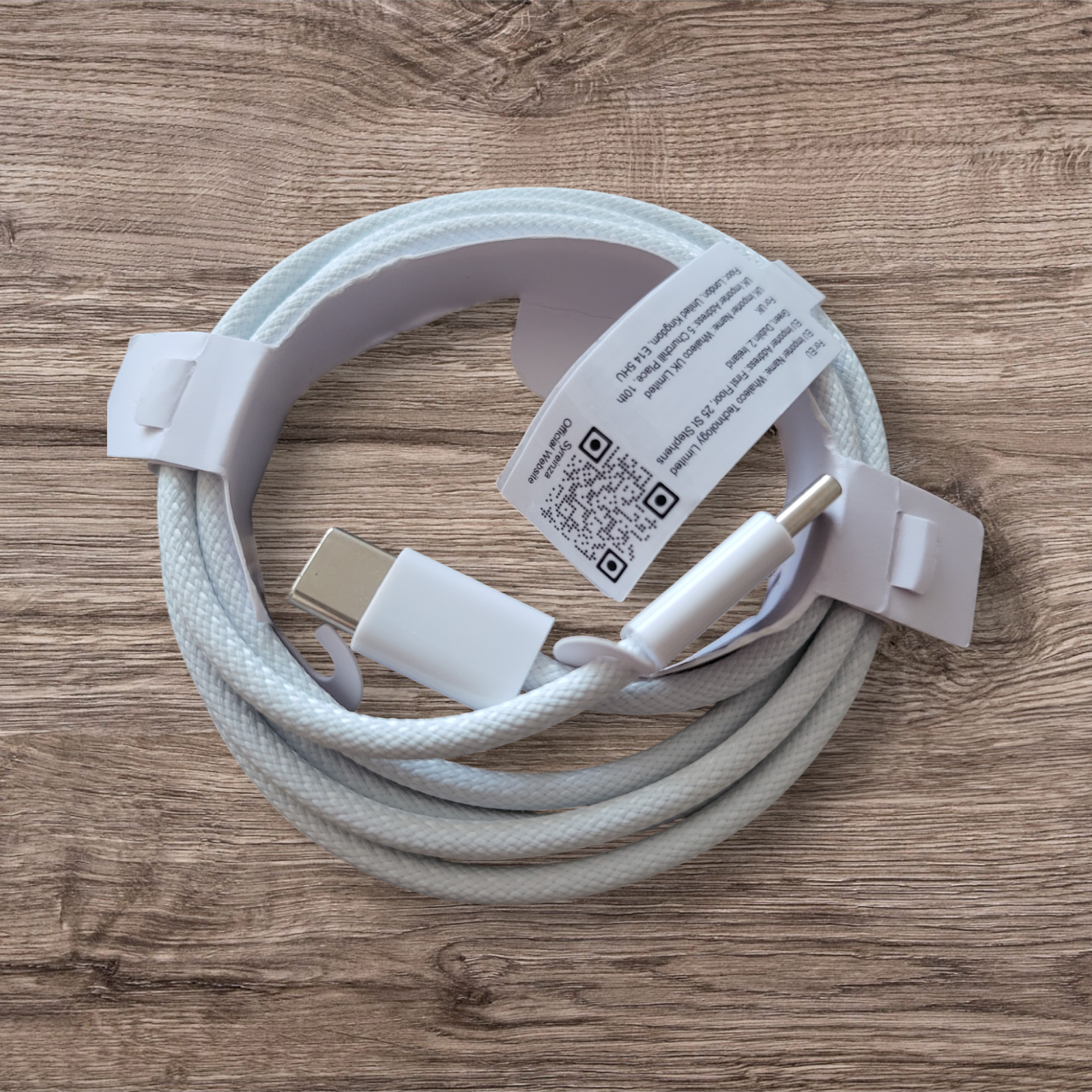 Power up in minutes, not hours, 1 pc 100W PD cable USB-C to USB-C ports.